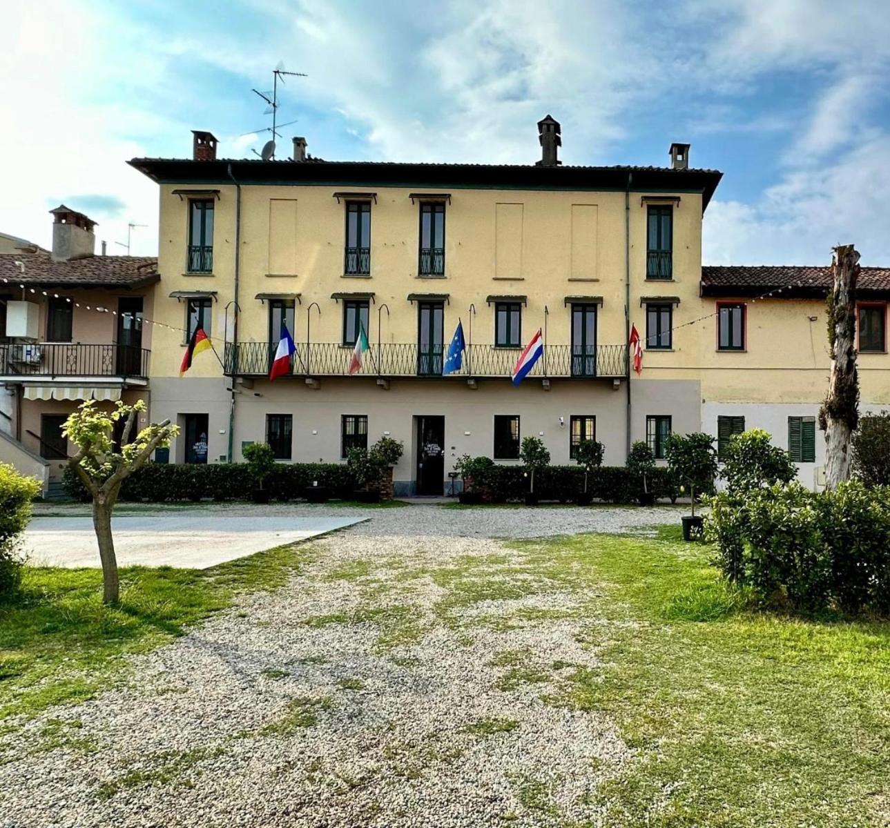 Hotel Duca Di Tromello Exteriér fotografie